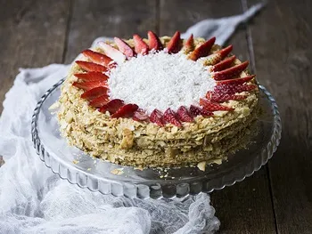 Ca căpșuni tort decora 1 (partea mai groasă) Cum de a decora un tort cu căpșuni 1