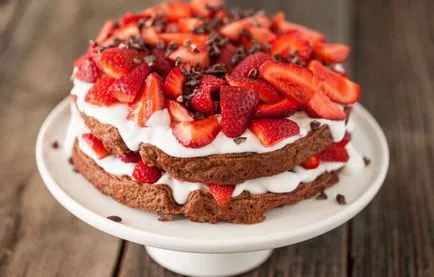 Cum de a decora un tort cu căpșuni în casă (căpșuni) Cum de a decora un tort cu căpșuni în casă
