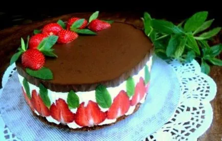 Cum de a decora un tort cu căpșuni în casă (căpșuni) Cum de a decora un tort cu căpșuni în casă