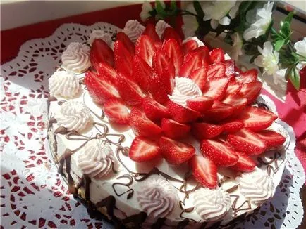 Cum de a decora un tort cu căpșuni