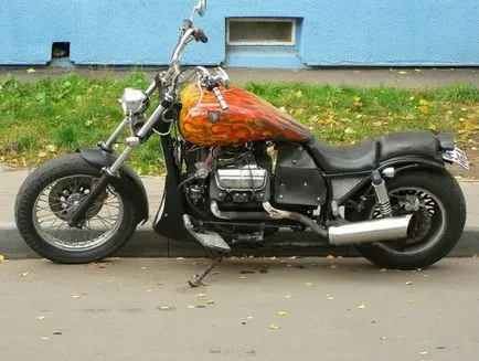 Cadru pentru o motocicleta cu mâinile