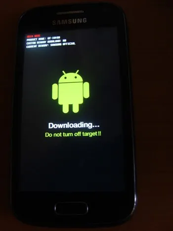 Cum se instalează firmware-ul personalizat pe telefonul smartphone (CyanogenMod)