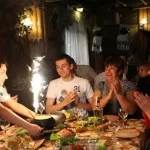 În ceea ce oaspeții părăsesc, eticheta și politețe (de îngrijire) În ceea ce oaspeții părăsesc, eticheta și politețea