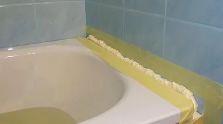 Cum pentru a sigila îmbinarea dintre cada de baie și fotografia de perete, video (aproape) Cum pentru a sigila îmbinarea dintre cada de baie și fotografie de perete, video