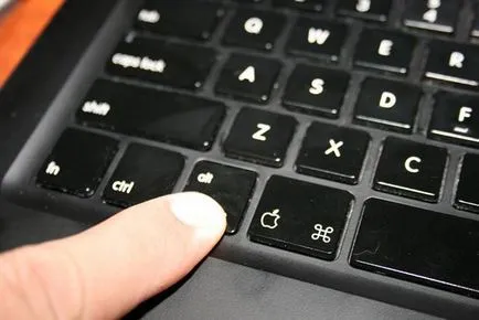 Cum se introduce un buton de pe un laptop a căzut dintr-o cheie de laptop - ce să facă (cum să introduceți butonul de pe laptop ca butonul Inserare pentru a insera butonul tastaturii laptop în laptop acer) Cum se introduce un buton de pe laptop-ul a avut cheia de laptop - ce să facă