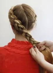 Cum se împletească o panglica in jurul capului de tutoriale foto și video care vă va învăța