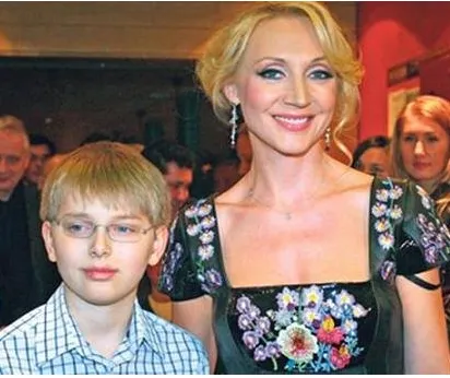 Care sunt numele copiilor Kristiny Orbakayte