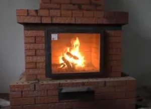 cărămizi Vatră cu mâinile lor (lor) Cărămizi pentru semineu cu mâinile lor