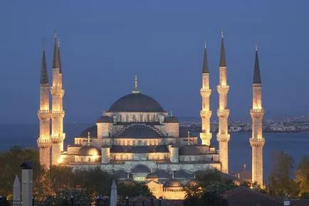 Când Eid al-Adha, musulmanii sărbătoresc descrierea de vacanță (de vacanță) Când Eid al-Adha, musulmanii sărbătoresc descrierea de vacanță