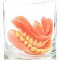 implanturi dentare complete - dinti in 4 zile!
