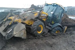 Săpat un tractor bine