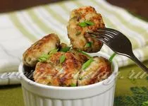 Chiftele din carne tocată cu cartofi, reteta cu foto (ulei) Cotlete din carne tocată cu cartofi, reteta cu o fotografie