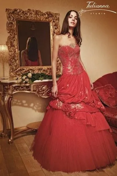 rochie de mireasa Rosu - manual miresei