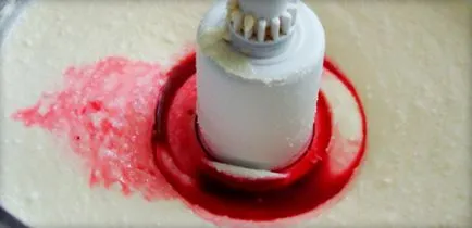Crema reteta cozonac cu smântână, brânză de vaci, crema de ou și ciocolată