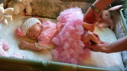 Doll renăscut ca un copil - aparent copii, și să ia mâinile - Jucării (Reborn) Doll renăscut ca un copil - aparent copii, și să ia mâinile - jucării