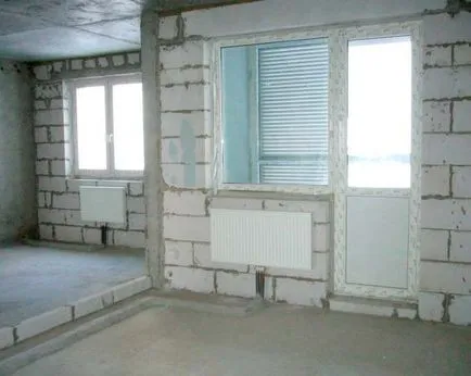 Apartament cu un finisaj dur pentru a începe secvența de pași și reparații