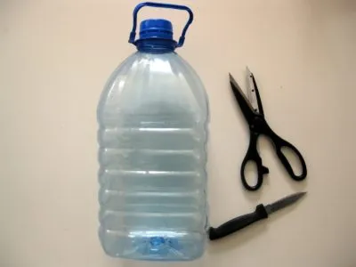 grădină Swans cu propriile sale mâini din sticle de plastic