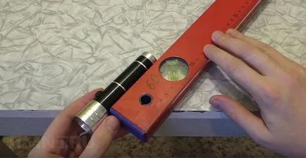 Nivelul laser cu propriile sale mâini (laser pointer este) Nivelul laser cu propriile sale mâini