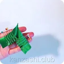 Pliante kanzashi de panglici de satin - 8 ateliere