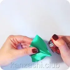 Pliante kanzashi de panglici de satin - 8 ateliere