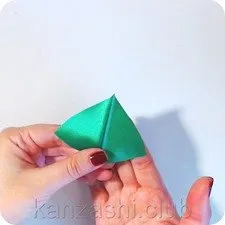 Pliante kanzashi de panglici de satin - 8 ateliere