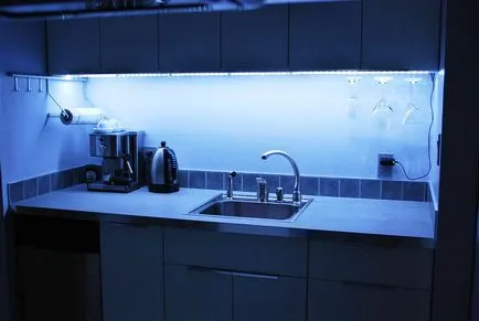 Instalarea de benzi cu LED-uri în bucătărie cu mâinile cum se instalează iluminare, instrucțiuni video (instalare) Instalarea de benzi cu LED-uri în bucătărie cu mâinile cum se instalează iluminat, instrucțiuni video de