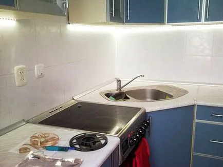 Instalarea de benzi cu LED-uri în bucătărie cu mâinile cum se instalează iluminare, instrucțiuni video (instalare) Instalarea de benzi cu LED-uri în bucătărie cu mâinile cum se instalează iluminat, instrucțiuni video de