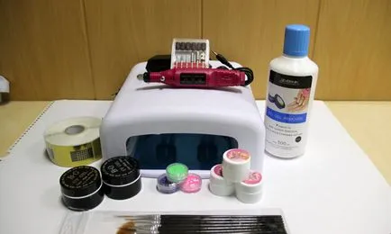 Set pentru unghii care ar trebui să facă parte din suita (clădire) Set pentru unghii care ar trebui să facă parte din acest kit