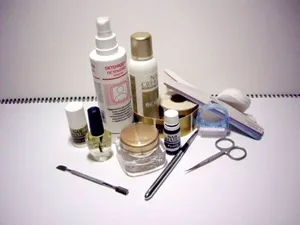 Grefarea de unghii la domiciliu modul de a construi unghii cu gel (condiții) Grefarea cuie acasă cum de a construi unghiile cu gel