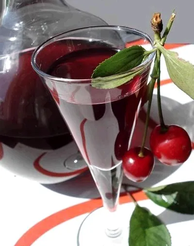 Infuzia de cireșe fără vodcă