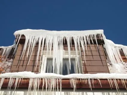 Tipuri de jgheaburi exterioare și caracteristici ale instalației de drenaj - pur și simplu