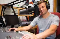 Noutăți la radio a scrie corect și să citească corect (radio) Noutăți la radio a scrie corect și să citească corect