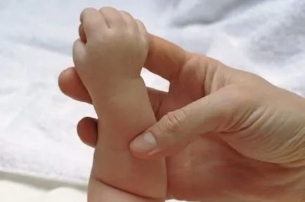 primele zile nou-născuți acasă (prima) primele zile nou-născuți la domiciliu