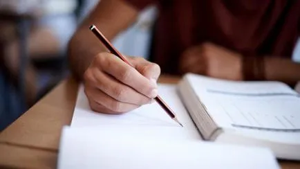 Educația ca fenomen social și cultural și procesul pedagogic (socio-cultural) Educația ca fenomen social și cultural și procesul pedagogic