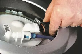 Opel îndepărtarea astra h, repararea și instalarea pompei de combustibil Opel aster n instrucțiunea de instalare de ridicare (astra) Opel astra h îndepărtarea, repararea și instalarea pompei de combustibil Opel Astra n uzina de îndepărtare de instrucțiuni