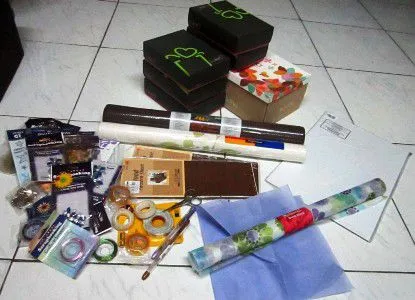Organizator cu mâinile lor