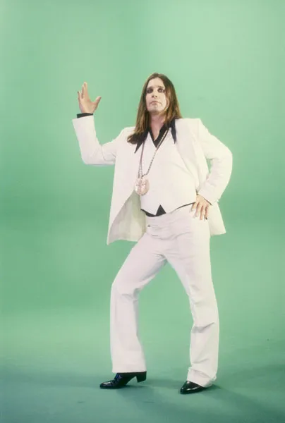 Ozzy Osbourne (Ozzy Osbourne) este de 60 de ani! (Revista etoday Internet)