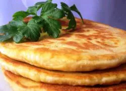 apă Prajituri, prăjit într-o tigaie (zahar sare apa) Donuts pe apă, prăjite într-o tigaie