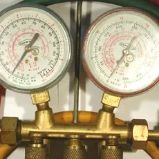 De ce fereastra de aer conditionat este acoperit cu gheață, de unde vine cireasa de pe instalația de aer condiționat, pentru a evita