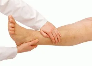 De ce în seara picioarele umflate care trebuie luate pentru a combate boala (picior) De ce în seara picioarele umflate care trebuie luate pentru a combate boala