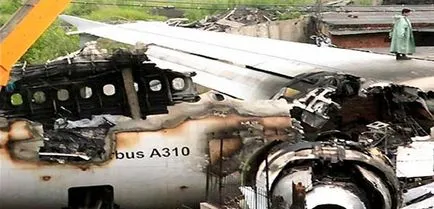 De ce cad avioane