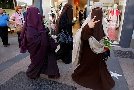 De ce francezii înșiși împotriva costume musulmane pentru înot politica mondială