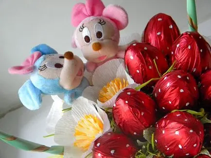 Articole din container din Kinder-surpriză, maternitate - sarcină, naștere, nutriție, educație