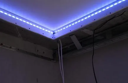 Corpurile de iluminat cu LED-uri bandă - tehnologie de editare video (instalare) Corpurile de iluminat cu LED-uri de bandă - tehnologie de editare video