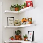 Rafturi pe balcon cu desenele sale specii de mâini (fotografii și video)