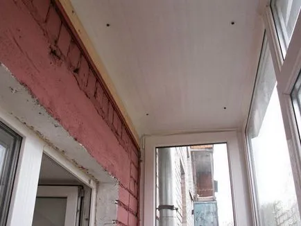 Perioada de valabilitate pe balcon cu mâinile 1