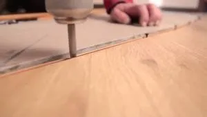 Porozhki linoleum - îmbinare decorativă bandă nedeclarare (linoleum) Nut pentru linoleum - o bandă decorativă, care ascunde cusătura