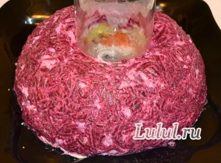 Salata festiv „granat brățară“ cu pui și nuci cu un pas cu pas fotografii rețetă