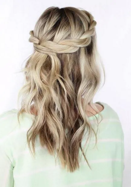 Hairstyle de remorcare diferite variante de realizare (diferite) Hairstyle de remorcare diferite variante de realizare