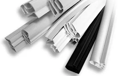 Producerea de semifabricate din PVC pentru tavane, echipamente, mașini, fabricarea muluri linie (plafoane) Producția de muluri din PVC pentru tavane, echipamente, utilaje, linie de fabricație a baguette
